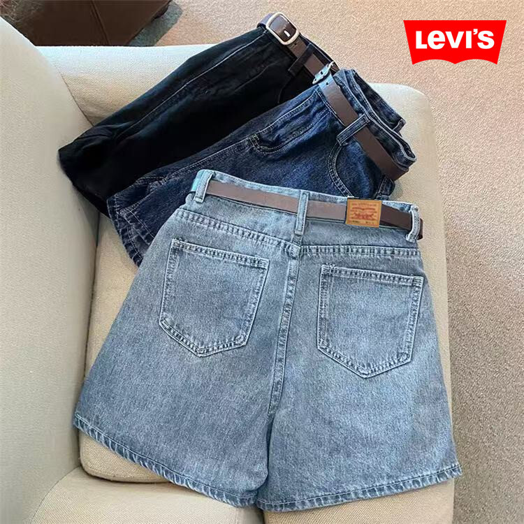 שורט ג׳ינס בסגנון LEVI’S
