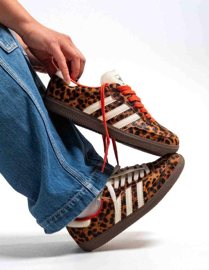 נעליים בסגנון Adidas Samba OG