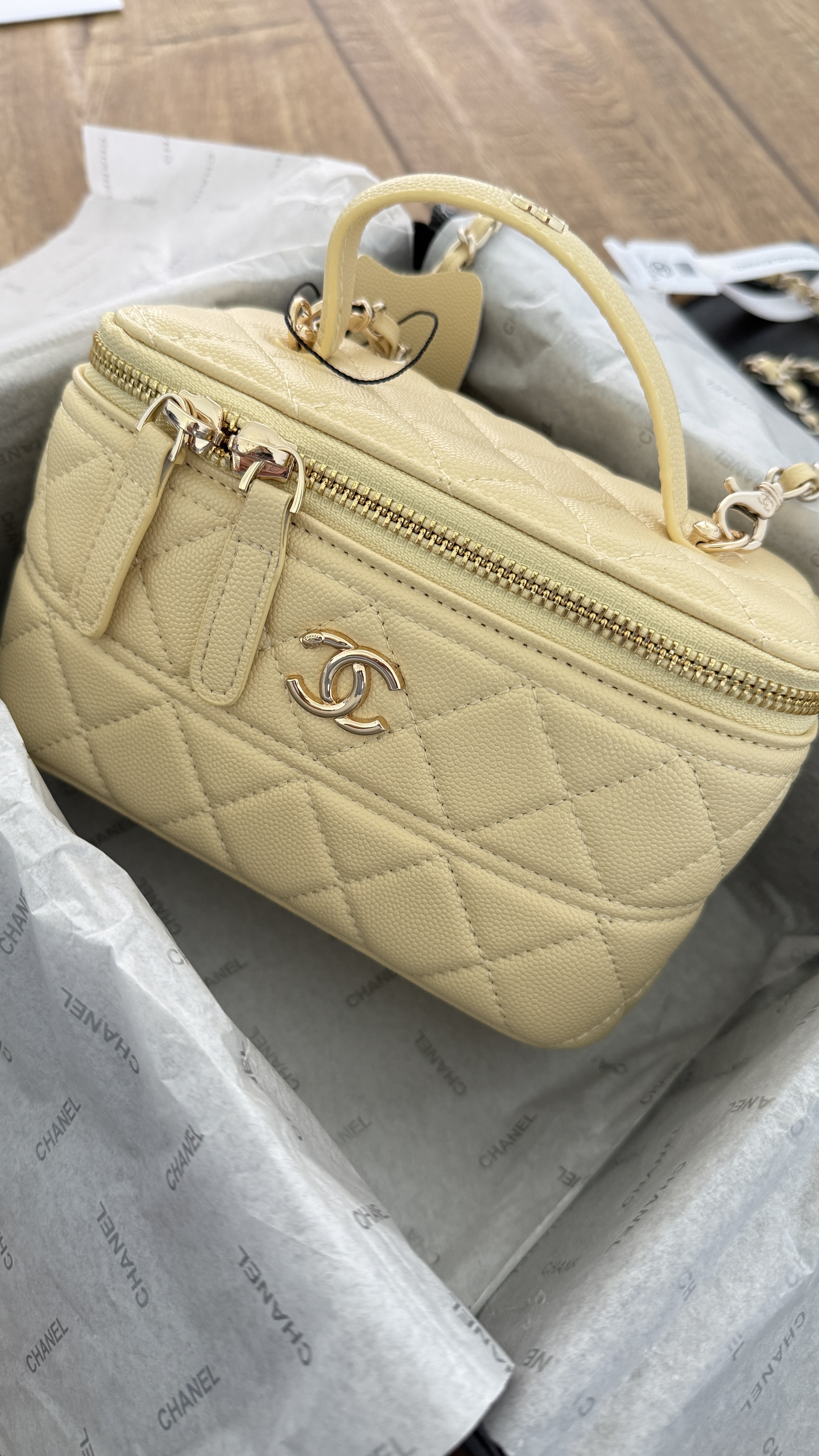 רקע AligaliFinds 13