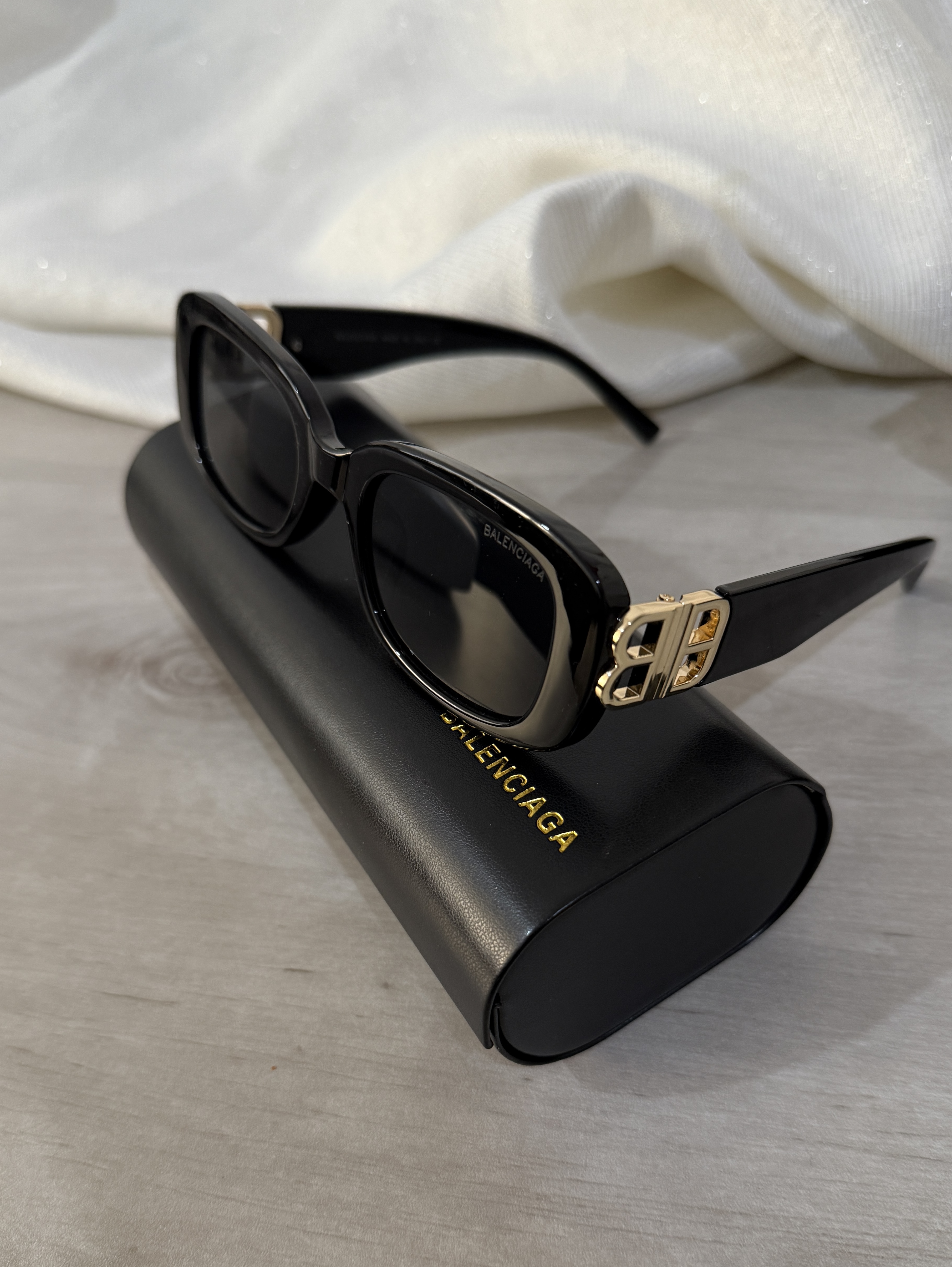 רקע AligaliFinds 6